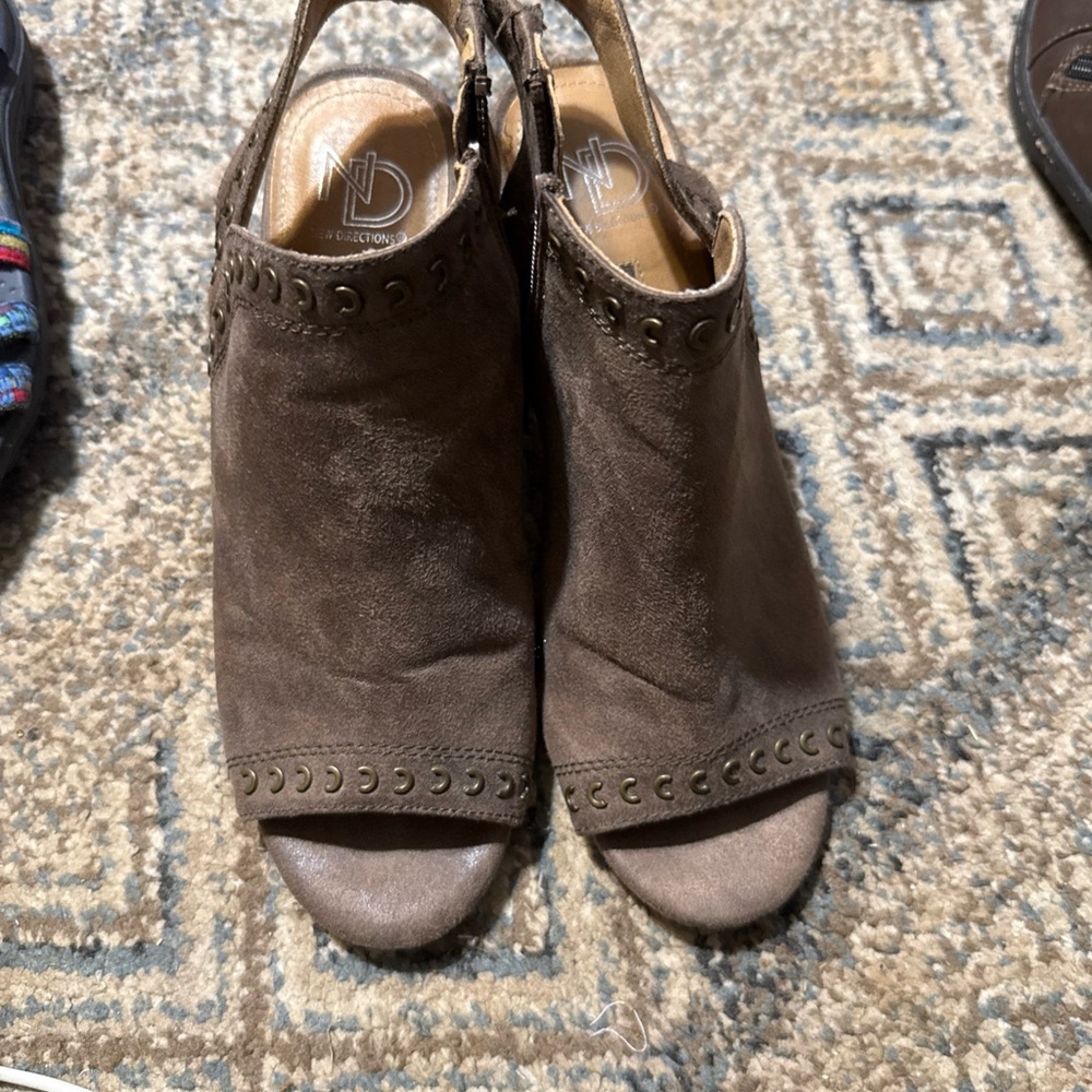 New Directions Brown Peep Toe Heeled Boots